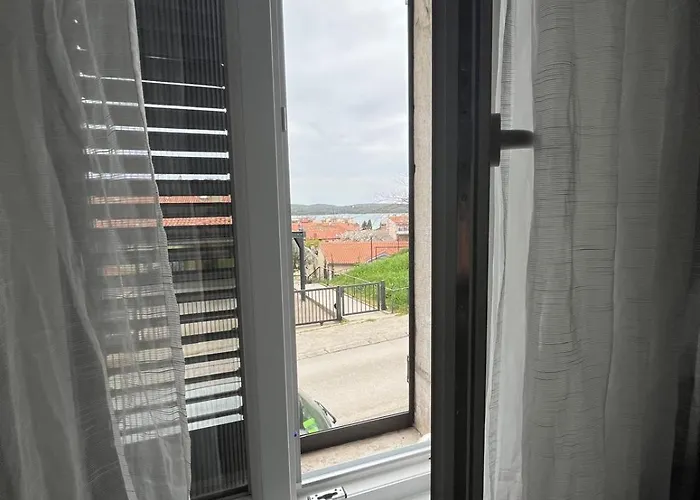 Apartment Arena